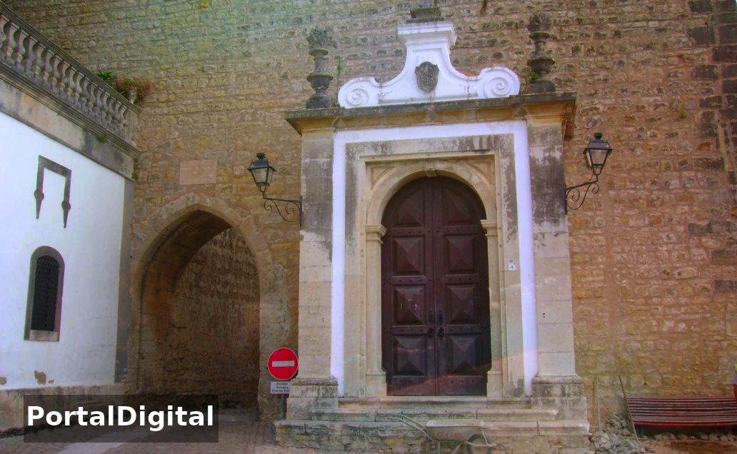 Porta da Vila